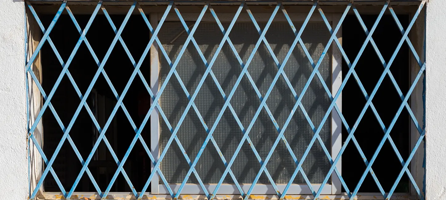 Rejas y ballestas Aluminios Crisalum